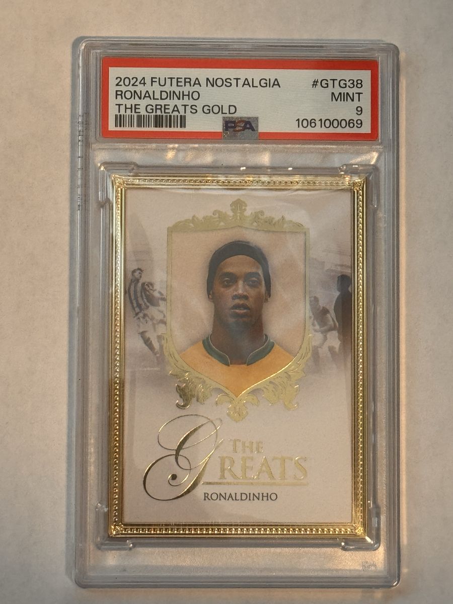 2024 Futera Nostalgia Ronaldinho The Greats of Gold /11 PSA 9