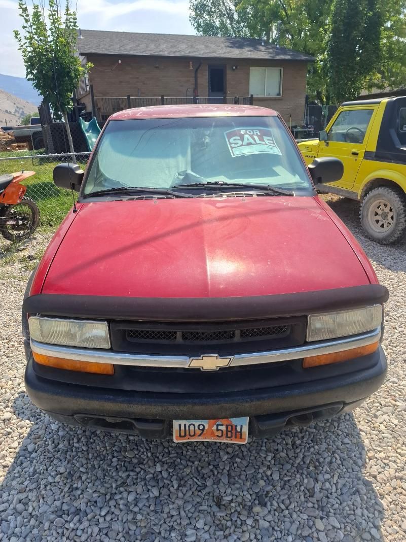 2002 Chevrolet S-10 LS ZR2
