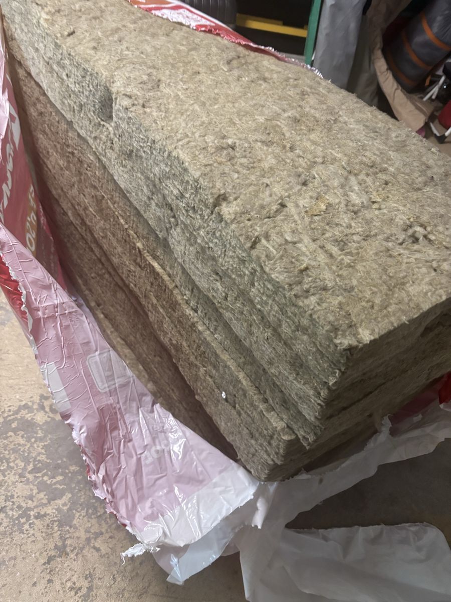 Main image 3