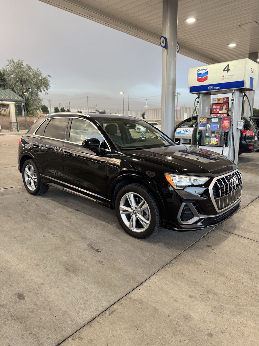 2020 Audi Q3 Premium