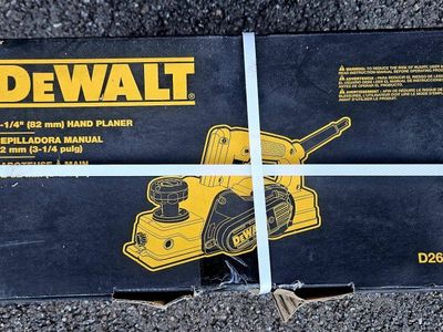 DeWALT D26676 3-1/4" (82 mm) Portable Hand Planer