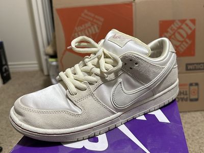 Nike SB Dunk Low ‘City of Love’ Size 10 Skateboarding Shoes FZ5654-100