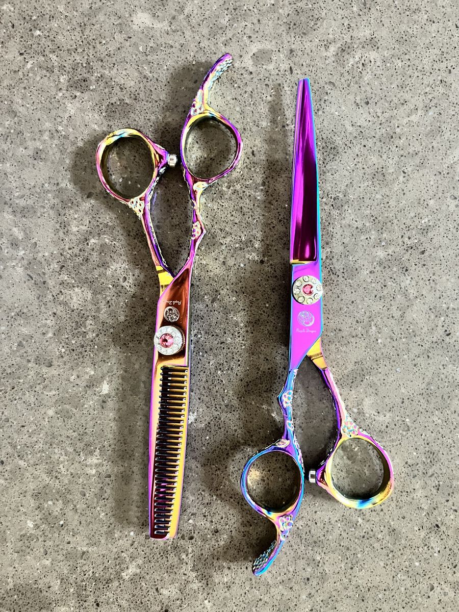 LEFT-HANDED Haircutting Scissors Set