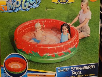 kiddie pool