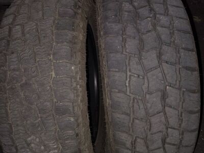 (2) Cooper Discoverer 275/60R20