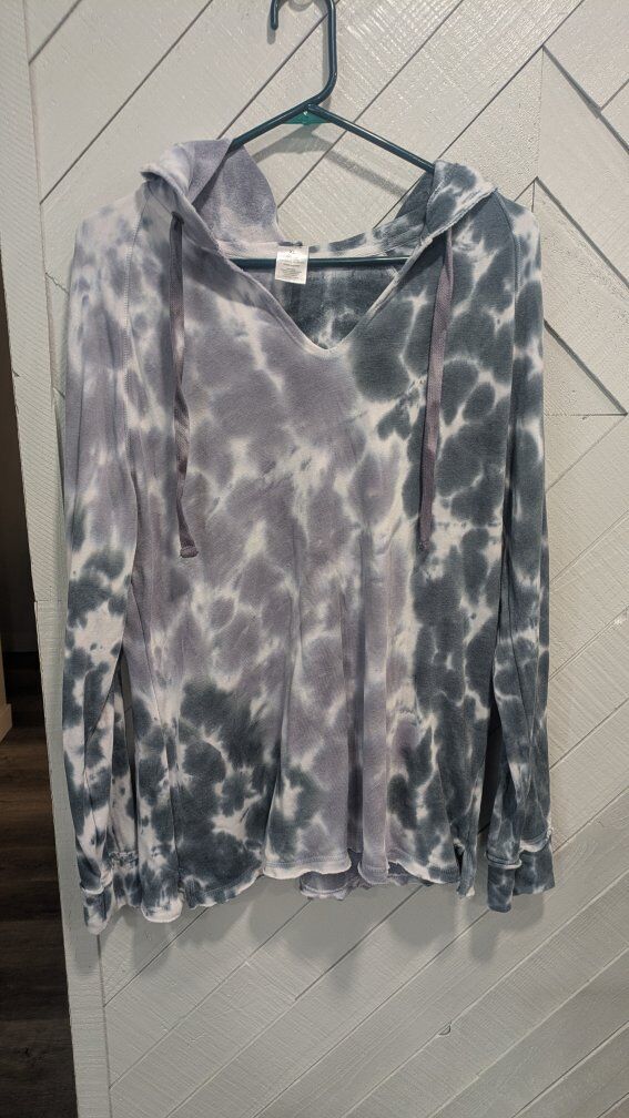 Hoodie or Sweatshirt or Tops**