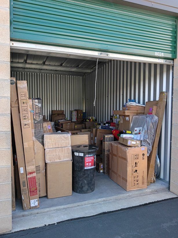 10x17ft Storage Unit Liquidated Lot with Various Household & Outdoor Items