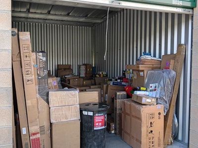 10x17ft Storage Unit Liquidated Lot with Various Household & Outdoor Items