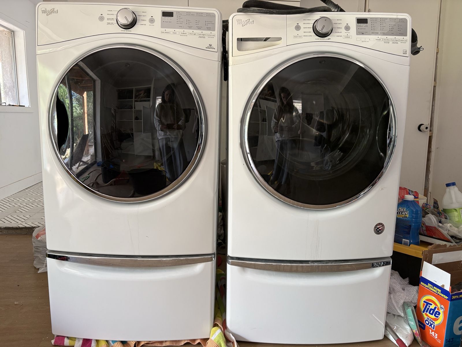Whirlpool Washer & Dryer + Pedestals