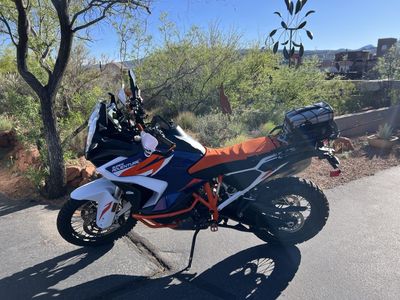 2023 KTM Super Adventure 1290R only 2500 miles!