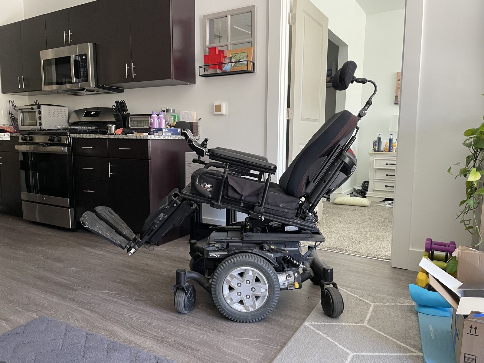 Power wheelchair