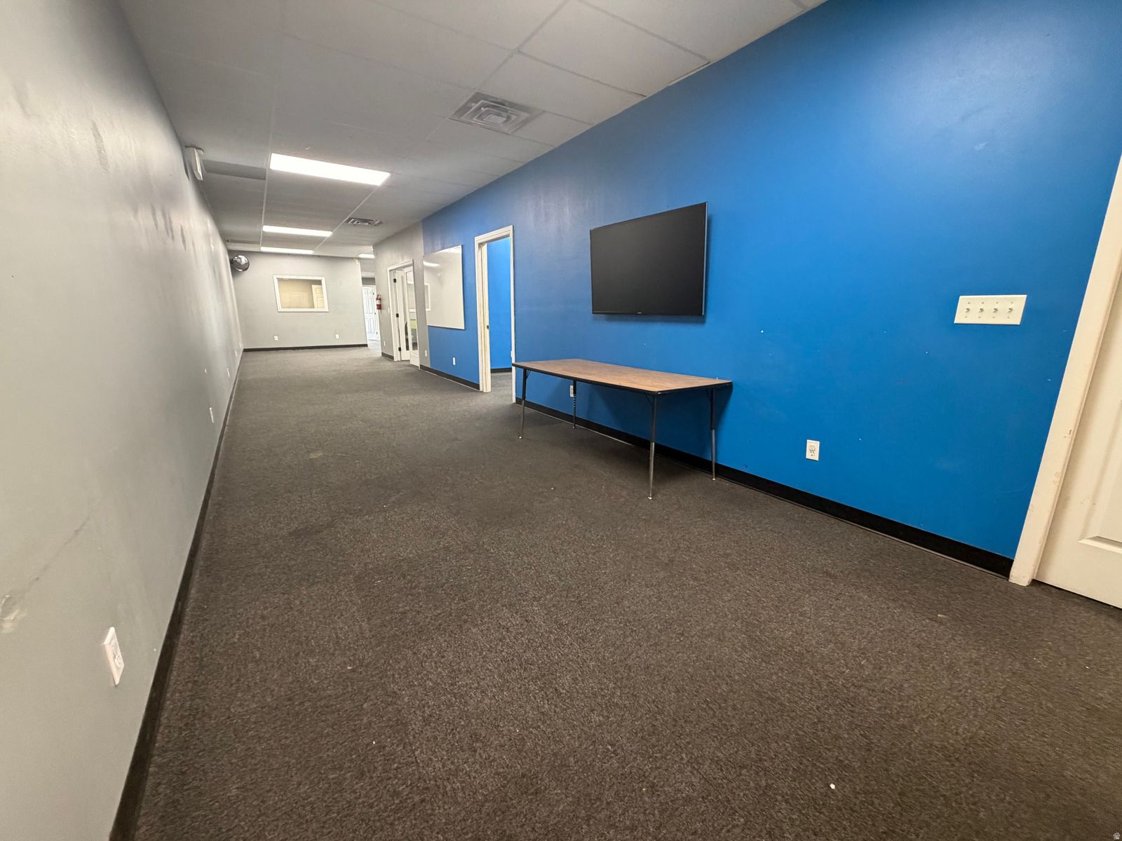 Main image 5