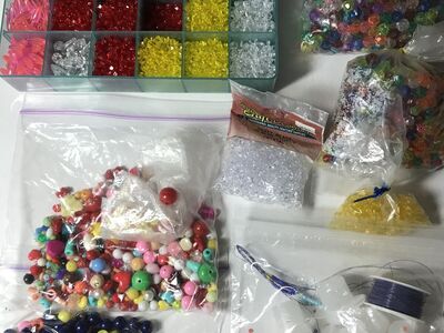 Multicolor Beads Several Thousand, Mostly New.