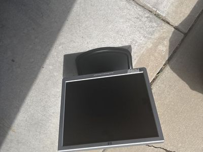 HP Silver Monitor