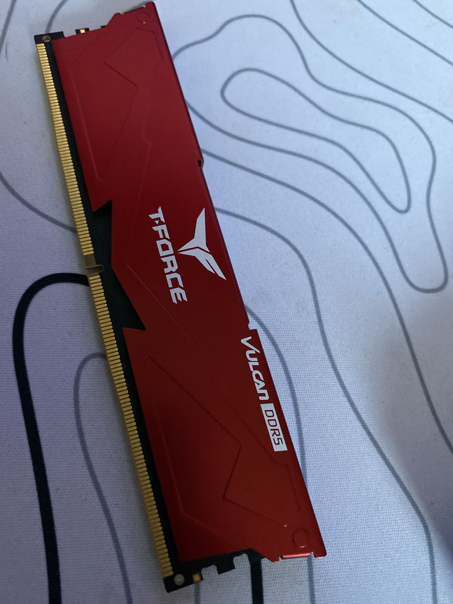 1 stick of 16 gb ddr5 ram 6400