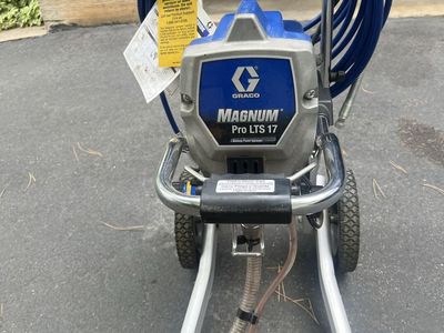 Graco Magnum LTS 17 Project Painter Plus 120V Airless Paint Sprayer w/ Fold N' Store Cart