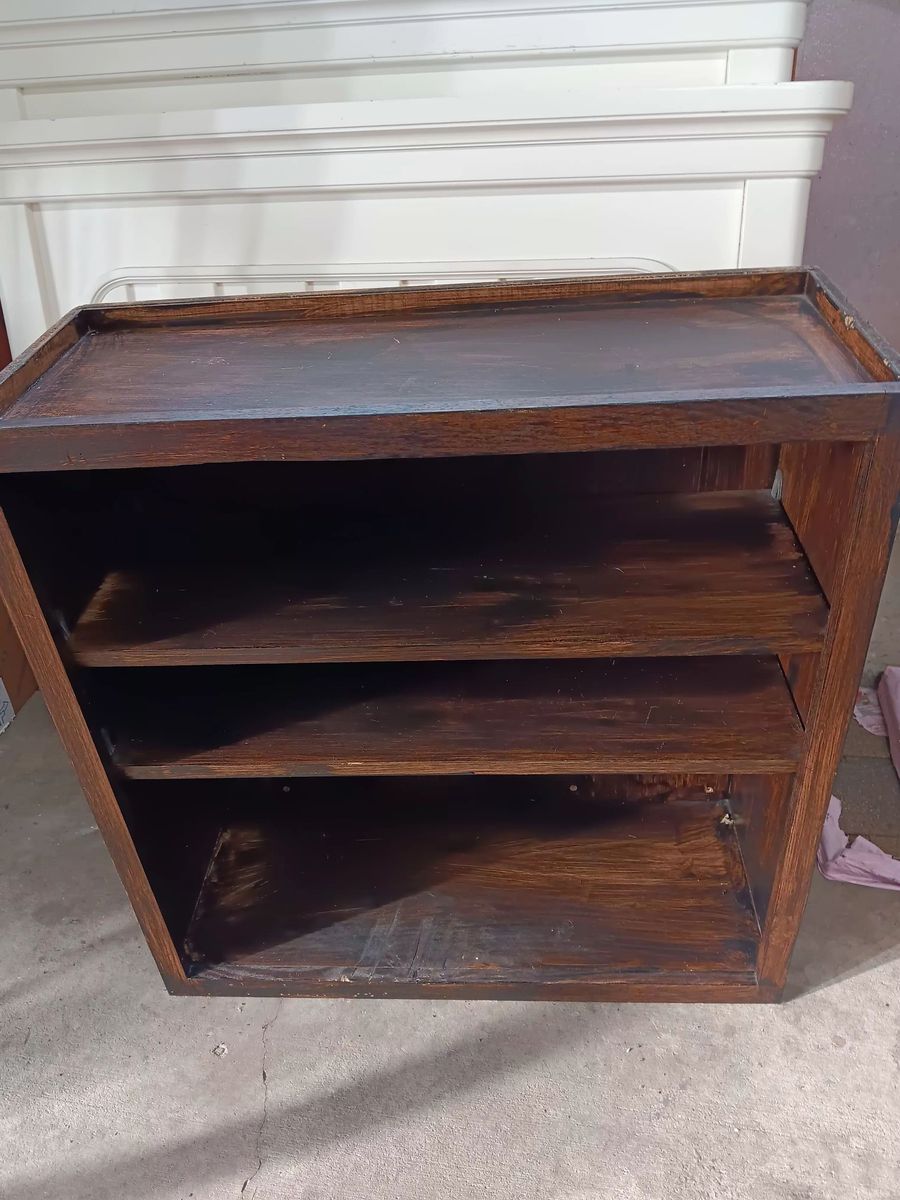 3 Shelf bookcase wood