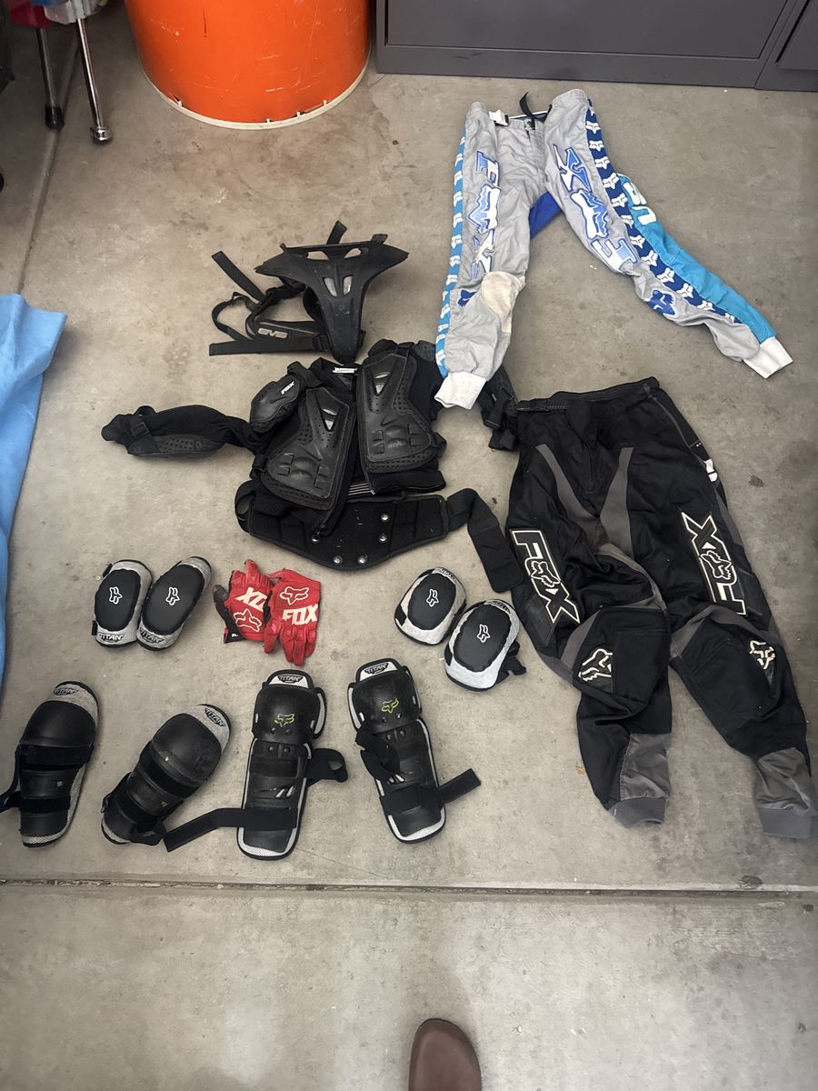 Youth Troy Lee Designs & Fox Racing Gear Set - Pants, Jerseys, Boots, Armor, Gloves
