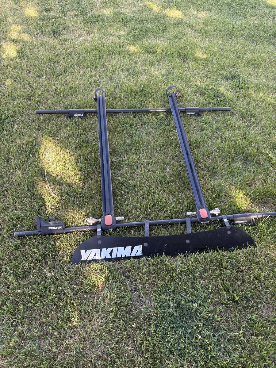 Yakima full rack setup- towers, bars, air shield, ski rack, etc