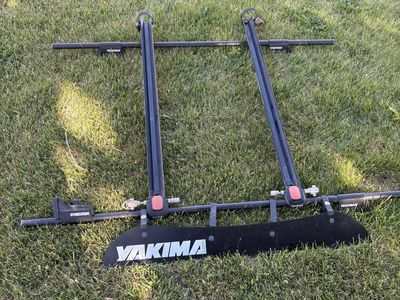 Yakima full rack setup- towers, bars, air shield, ski rack, etc