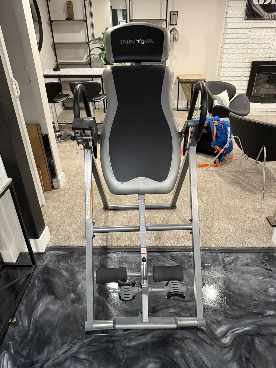Innova inversion table
