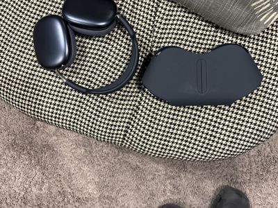 Apple AirPods Max Wireless Over-Ear Headphones - Space Gray