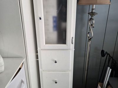 Cabinet with drawers