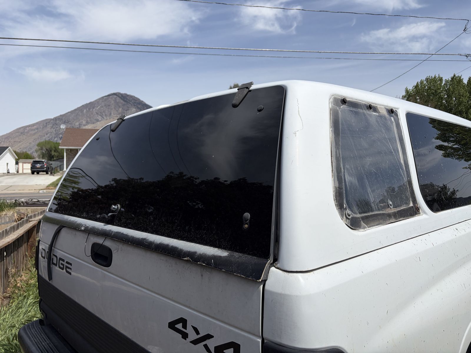 White Truck Camper Shell Topper for 2nd Gen Dodge Ram Short Bed