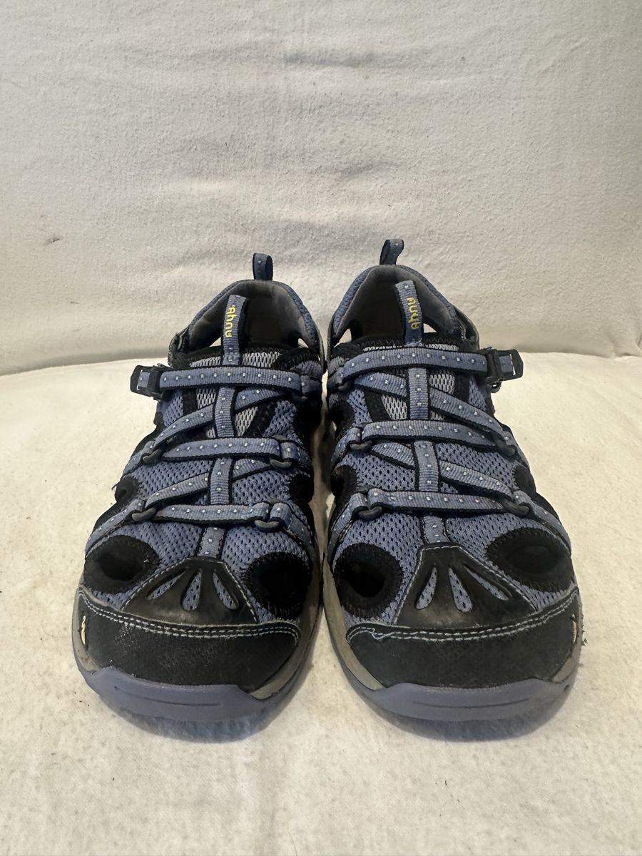 Ahnu women’s size 9 blue mesh/neoprene, hiking or water sandals