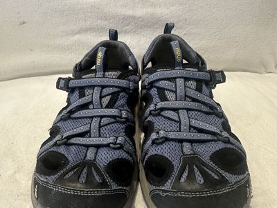 Ahnu women’s size 9 blue mesh/neoprene, hiking or water sandals