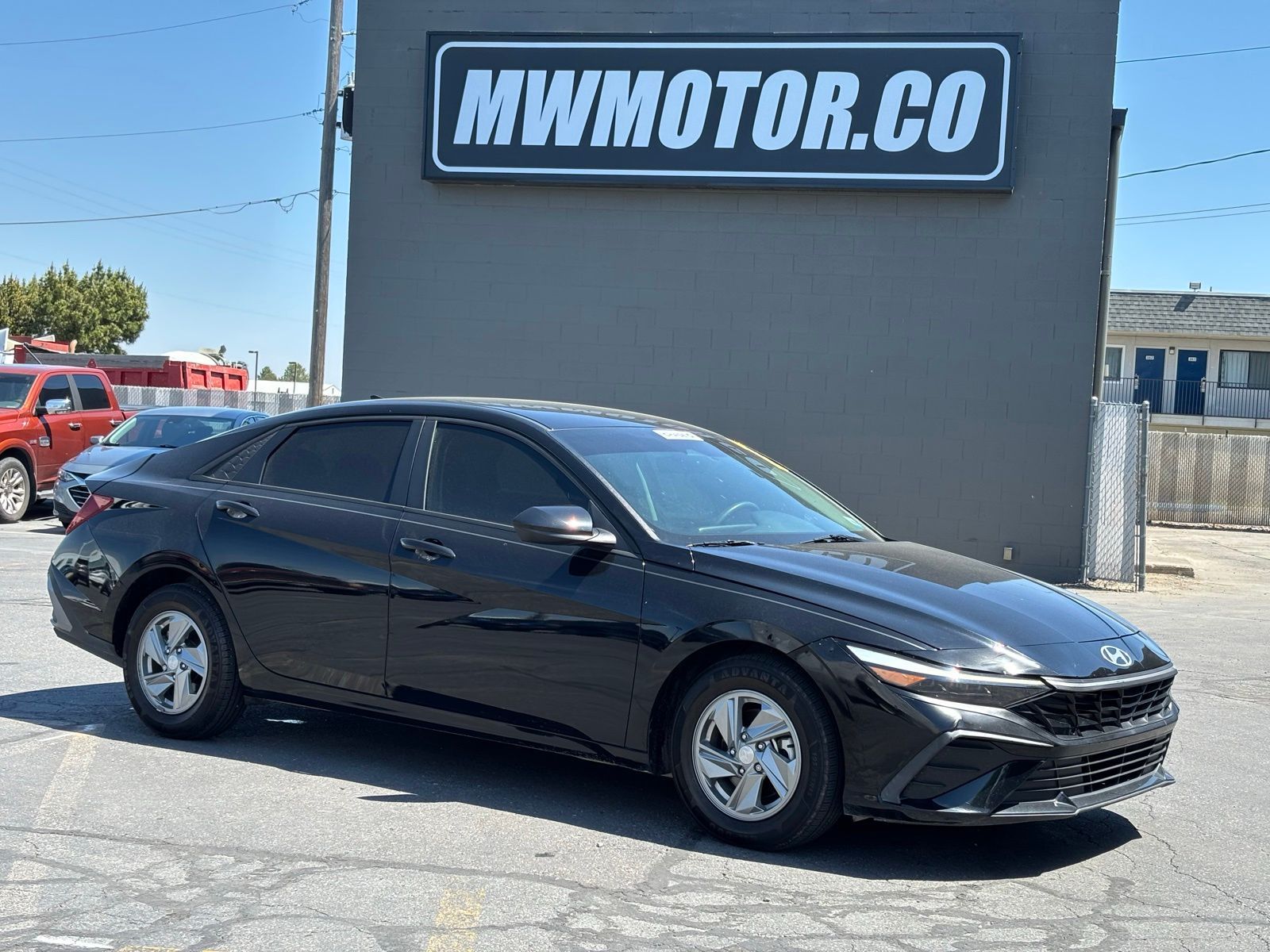 2024 Hyundai Elantra SE