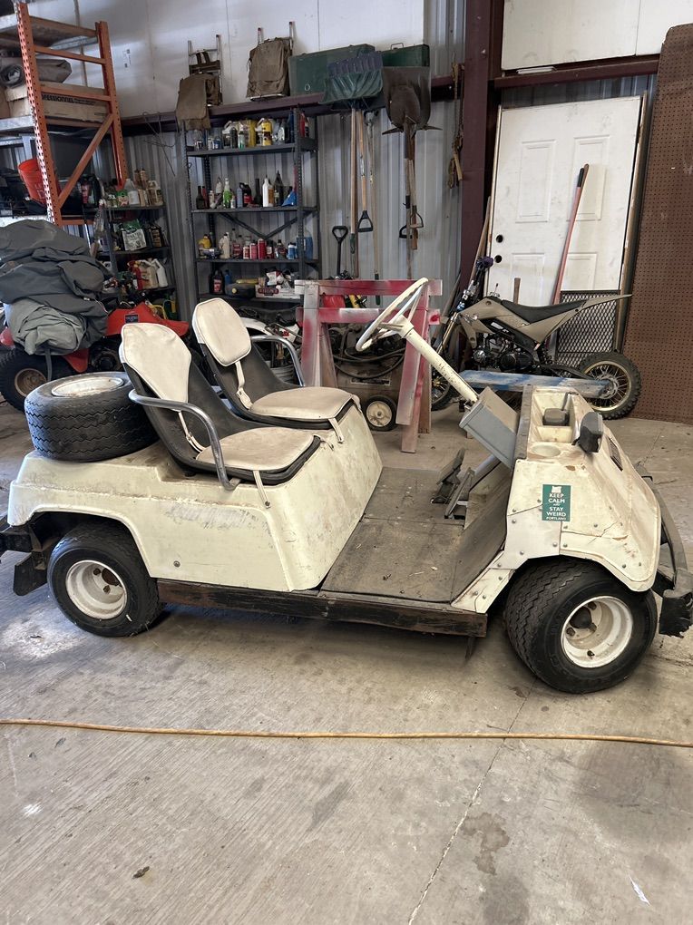 Yamaha Golf Cart