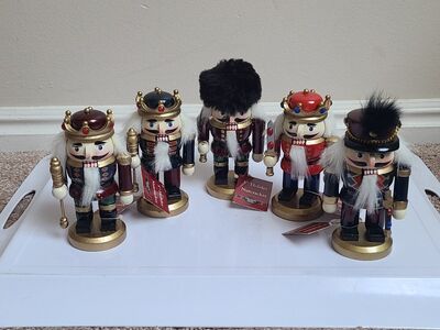 5 Nutcrackers 5" New