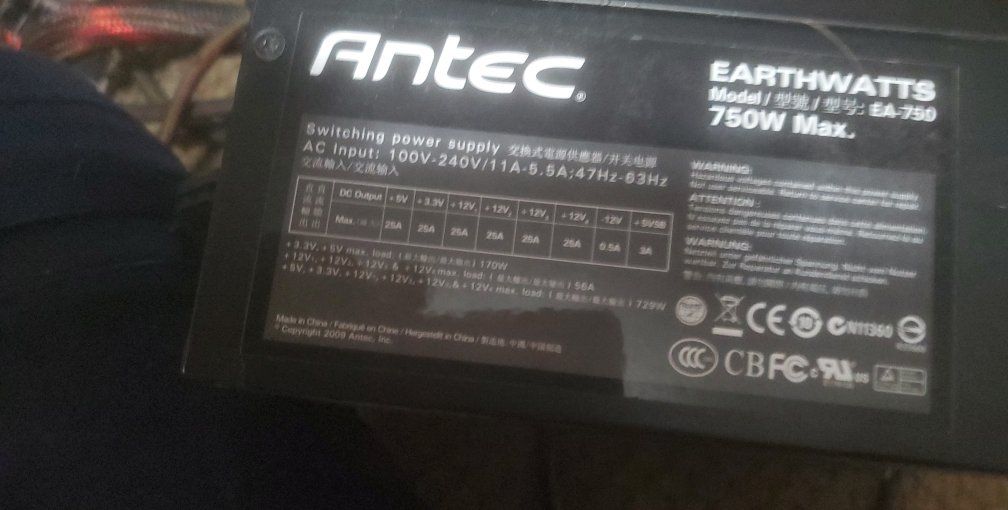 Antec EARTHWATTS EA-750 750W Max. ATX Switching Power Supply Unit (PSU)