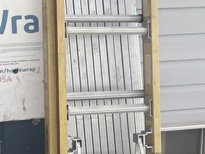 Werner 16’ heavy duty 375# rated fiberglass extension ladder