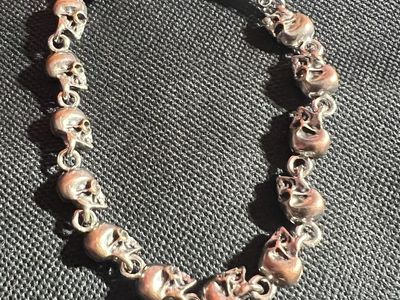 Skull Bracelet Silver Tone Chain Link Lobster Clasp Unisex