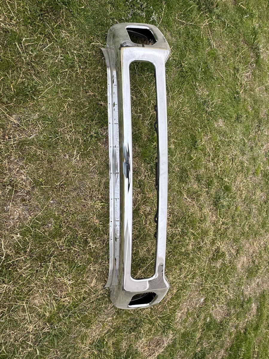 Ford F250, 350 2015 front bumper, chrome grill parts.