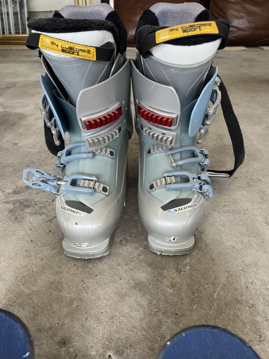 Ski Boots women’s 25.5
