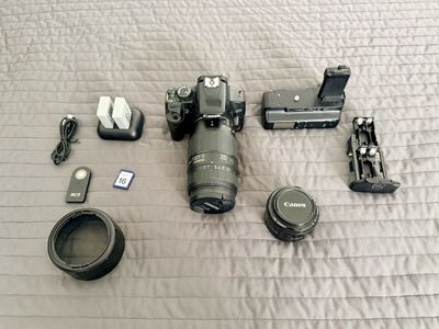 Canon Rebel XSi DSLR Kit + 2 Lenses + Battery + Ch