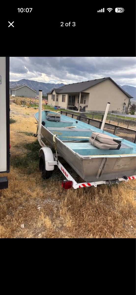 12 foot aluminum boat,