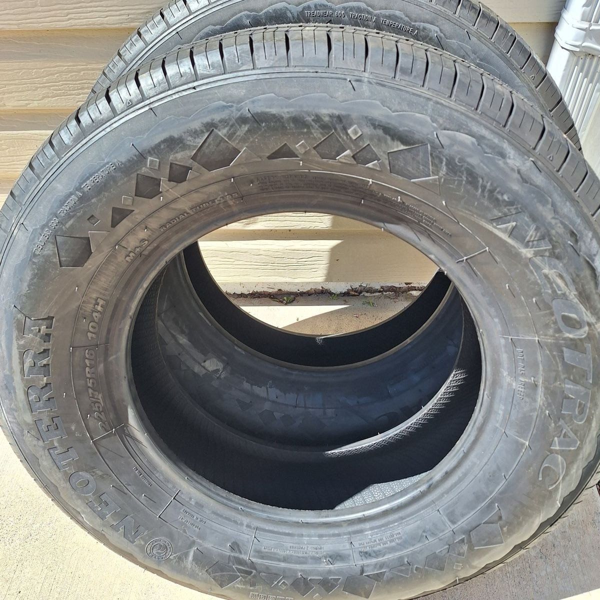 225/75R16