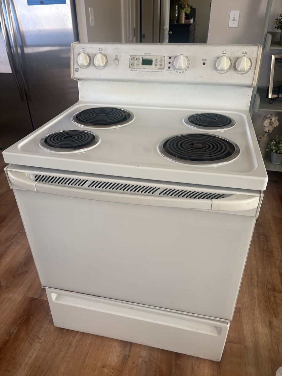 Electric Stove/ oven