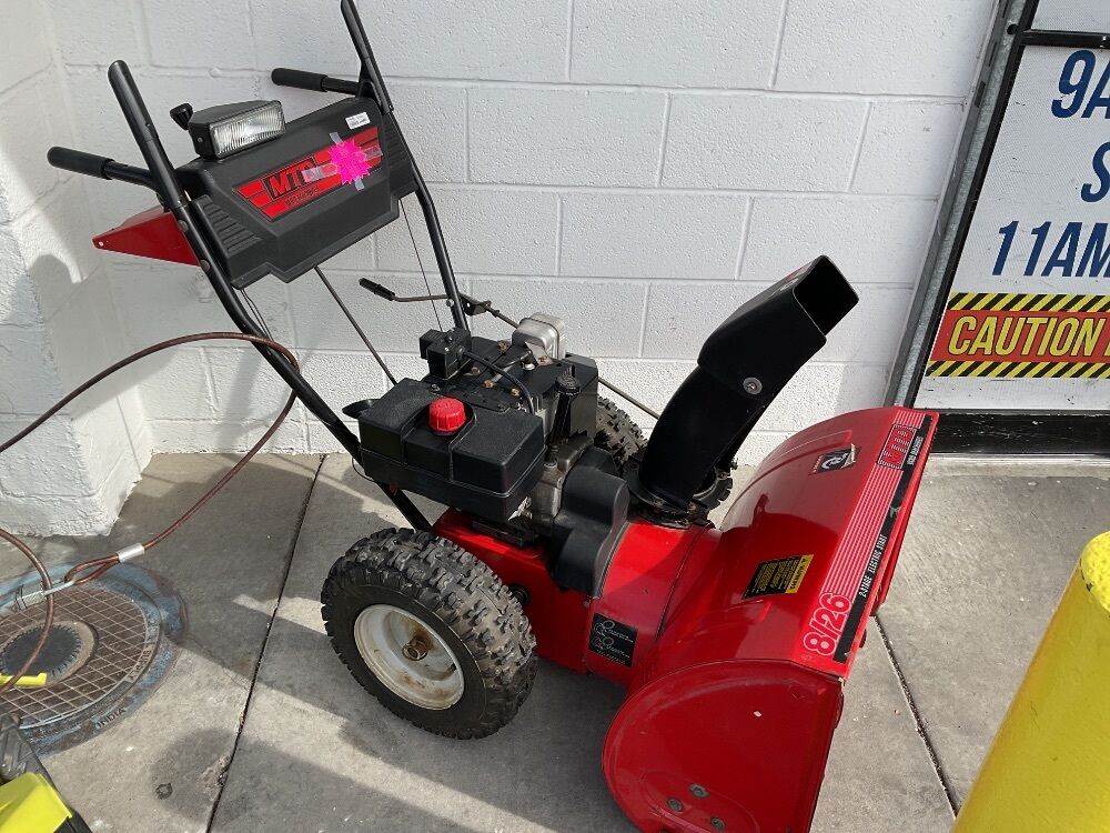 MTD 2 STAGE AUGER SNOWBLOWER 314-640F000