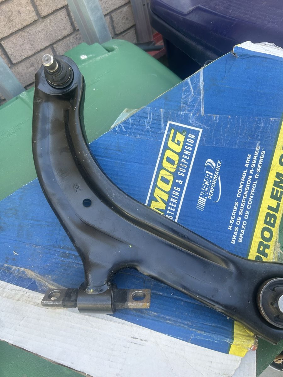 MOOG R-series Control Arm RIGHT ARM #RK620334