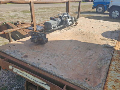 Pintle hitch trailer