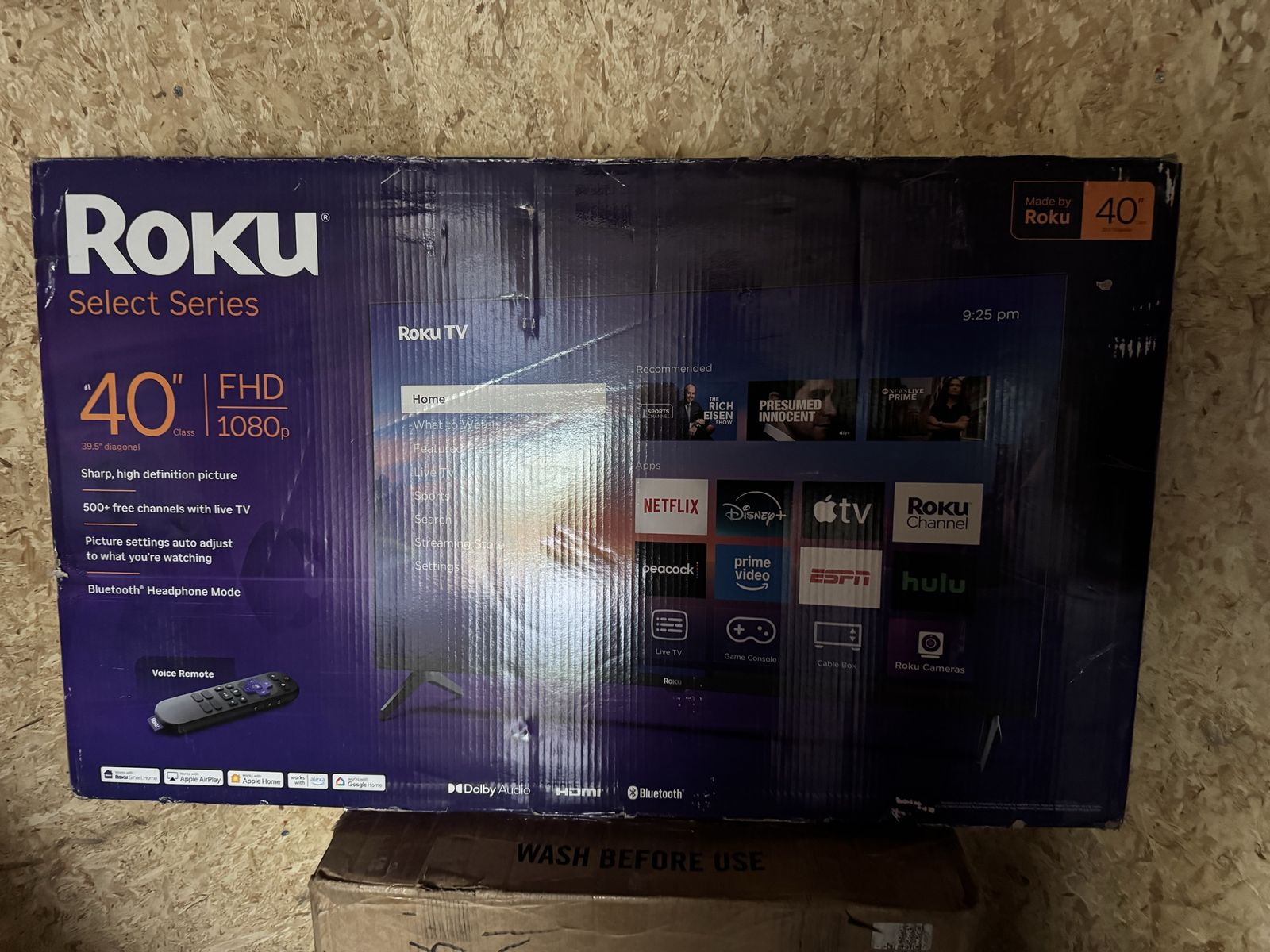 Roku Select Series 40" FHD 1080p Smart TV with Voice Remote & Bluetooth Headphone Mode