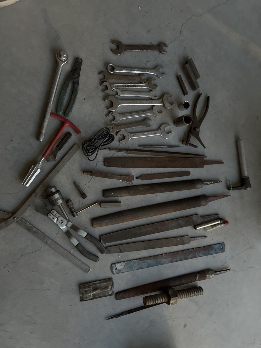 VINTAGE TOOLS ASSORTED