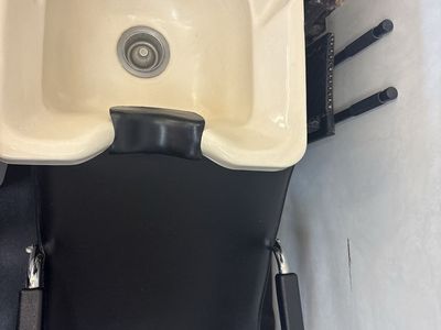 Hair sink and chair