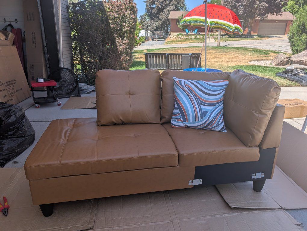 Modern Faux Leather Tufted Chaise Lounge