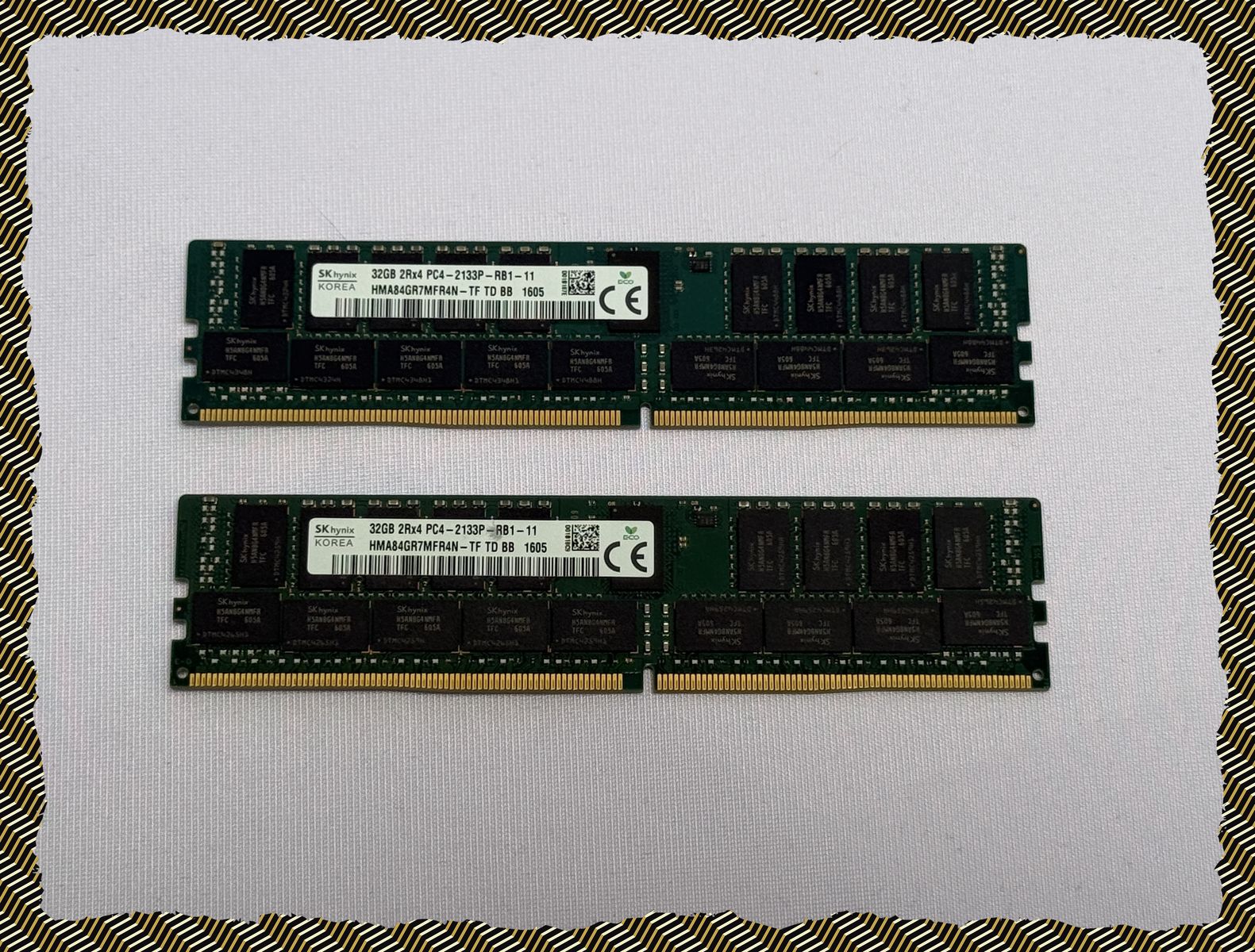 RAM 64 GB (x2) SK Hynix 32GB PC4-17000 DDR4-2133MHz Registered ECC CL15 288-Pin DIMM 1.2V Dual Rank Memory Modul